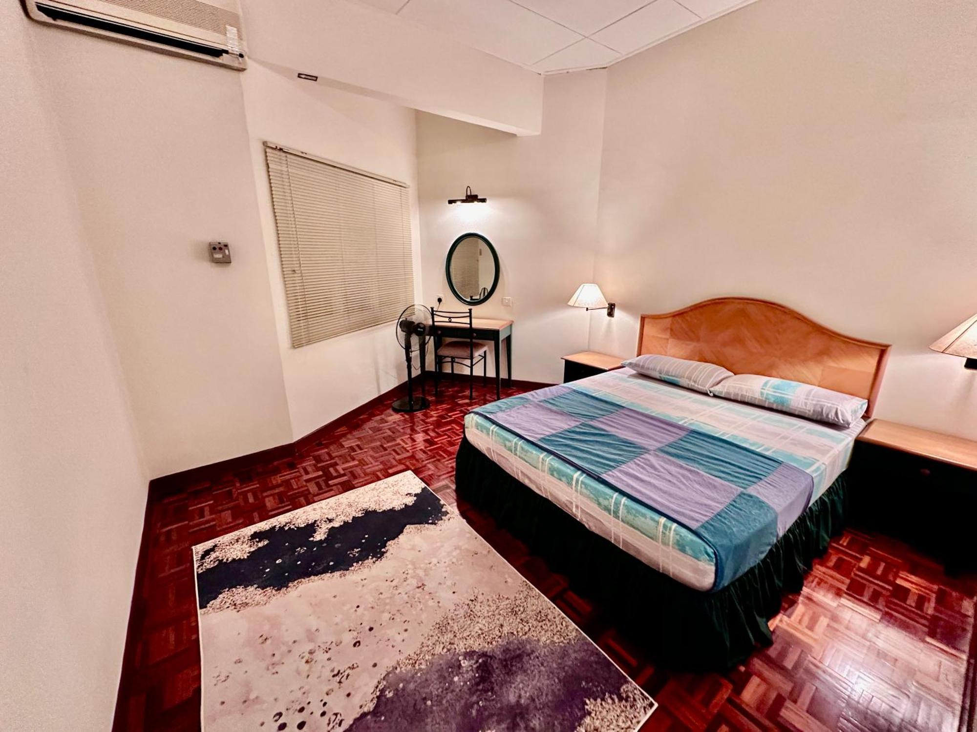 Seaview Pd Teluk Kemang Apartment